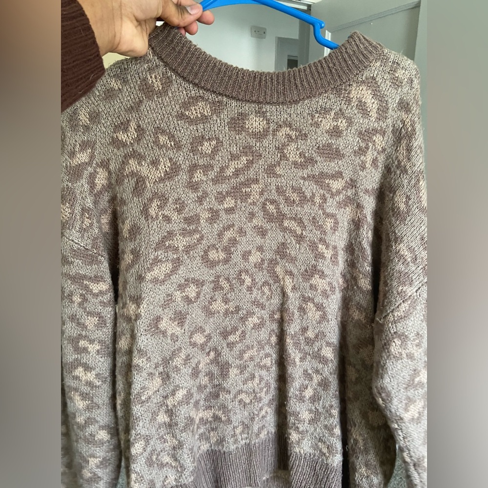 Thrifted s/p aerie sweater